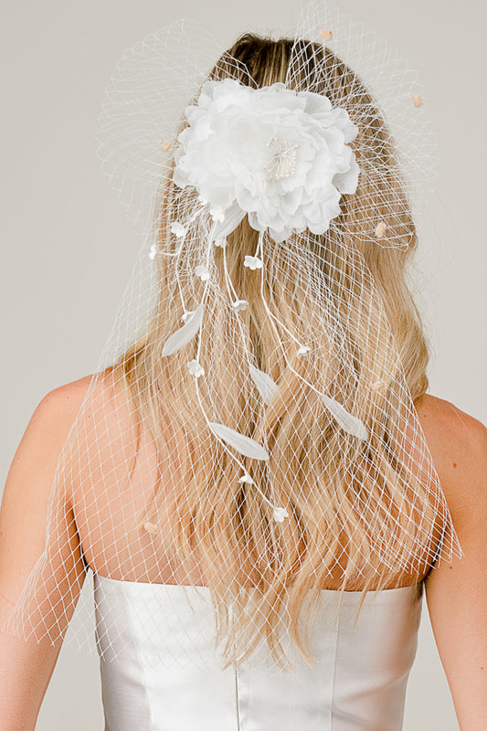 Romantic White Flower Veil Clip