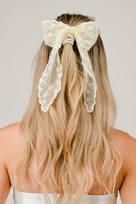 Exquisite Lace Flower Pattern Bow with Pearl Tie