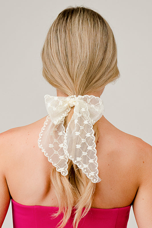 Bow & Pearl Hair Tie with Mesh Heart Pattern